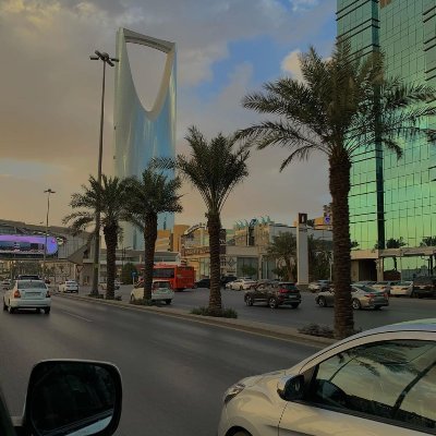 ( إِنَّ اللَّهَ وَمَلَائِكَتَهُ يُصَلُّونَ عَلَى النَّبِيِّ ۚ يَا أَيُّهَا الَّذِينَ آمَنُوا صَلُّوا عَلَيْهِ وَسَلِّمُوا تَسْلِيمًا )