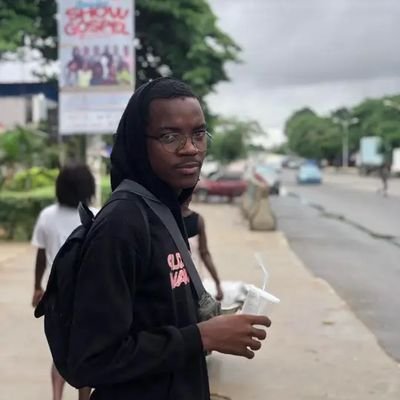 u_nevito's profile picture. Ciência, Literatura e Marketing