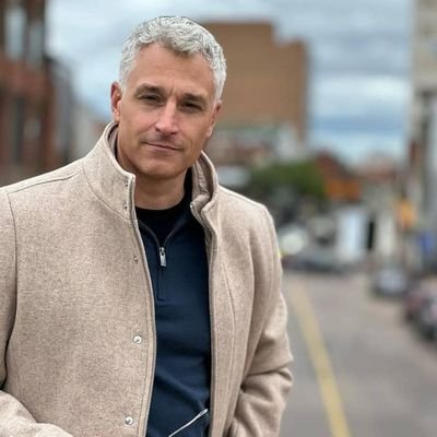 Hamilto39267395's profile picture. I’m a happy fit good natured man. I enjoy walking, yoga, singing, movies, theater, and most live performing arts. I’ve been a vegan for eight years and previous