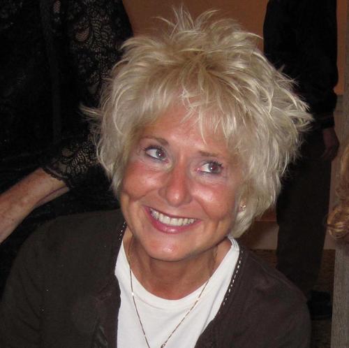 Licensed Realtor in CT with William Raveis Real Estate. Over 30 years in the biz.