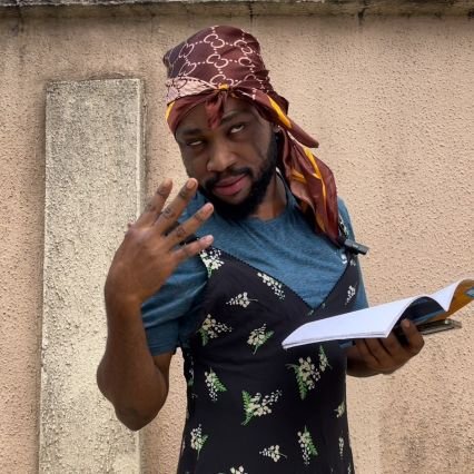 NakanaTv's profile picture. 