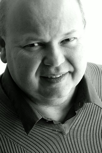 Ser integral que le apasiona ser Empresario,Consultor, Coach,Amigo,Esposo y Padre. Interesado en procesos de negocio. sobre todo en el desarrollo de la persona.