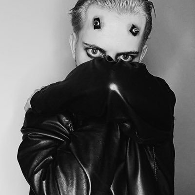 DegenerateMan's profile picture. Nonscenical statements that verge on insanity in only 140 characters or below