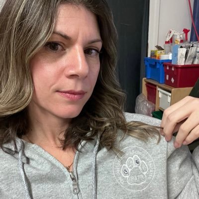 *D31P37R Physical Ed Teacher. *Active Member of The Booty Army Elite * Wife & Extremely Blessed Mama of Two!