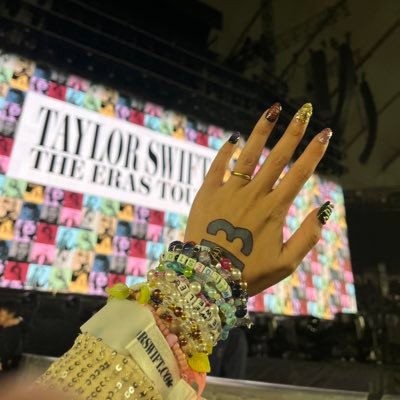 @taylorswift13 The Eras Tour 2/7💫VIP1｜アラサーおとな｜映画｜音楽｜旅行｜食｜海｜インスタ フォロリクお気軽に🙇‍♂️