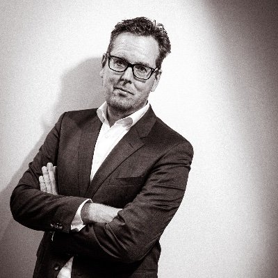 Chief Marketing Officer Nederlandse Loterij, Voorzitter Stichting Hartedroom, Bestuurslid BvA, twittert op persoonlijke titel