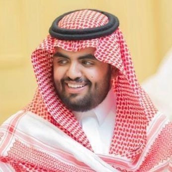 خلقت بالدنيا وأنا مامعي شيء • وبروح منها مامعي شيء منها
