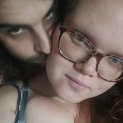 Proud momma of 3.
Loving fiance to my best friend.
PayPal: Melodyanne93@gmail.com