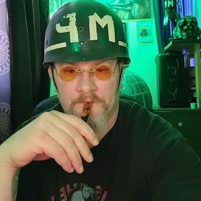 WEll hello there i am 45 starwars nerd sci-fi gaming and big time stoner lol this is the way I am a vibe I invite the smile lol stay awhile let's get high lol