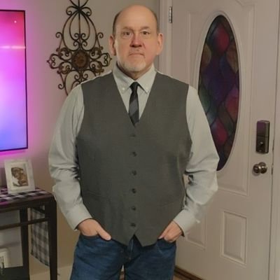 proud dog dad, a gay conservative. 🇺🇲Trump 2024 🇺🇸
Gay not queer, not an alphabet supporter.
Follow me, and I will follow you.