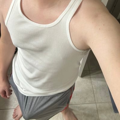 Alt to share a bit of me and as well as others. DM for personal socials. TX. 🔞🏳️‍🌈😏