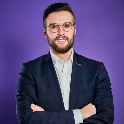 Periodista, Marketer y Comunicador. Director de Marketing, Comunicación y Desarrollo de Negocio en Grant Thornton.