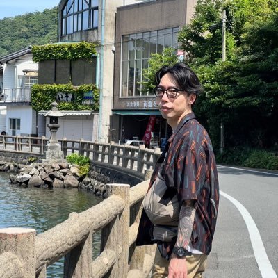 shunki_nrvs's profile picture. デザイナーとしてITスタートアップの立ち上げを複数経験。デザインや映像制作を続けながら、新しいサービスを模索中。インディペンデントアーティストのための音楽プロダクションNervous LLC代表 / TuneCore Japan / RYZM