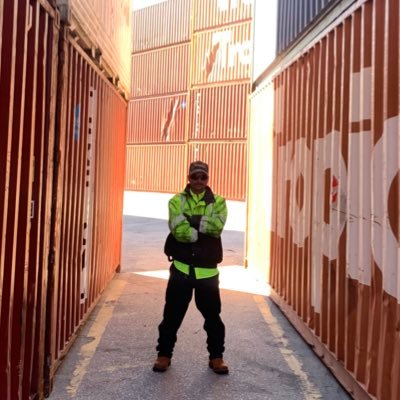 Heavy equipment mechanic on the cranes and machines that move shipping containers 🏗️ Waiting for an opportunity to move out of florida!