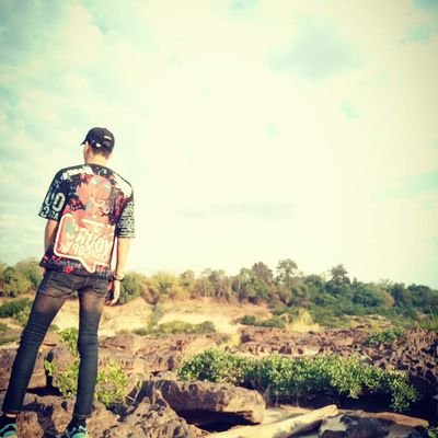 NoteClub100's profile picture. 