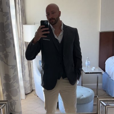 movedpt15's profile picture. 