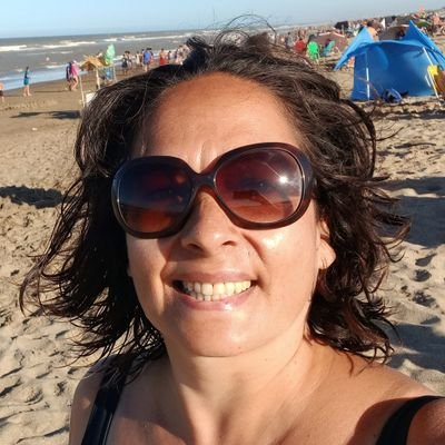 MalvinaSilba's profile picture. Socióloga de alma. Fan del melodrama. Luismi, vino tinto, El Diego y la Scaloneta, un solo ❤