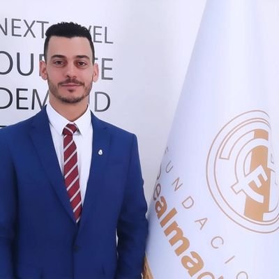 Entrenador de fútbol ⚽️ 🇪🇸
UEFA A 🇪🇸
 Nivel 2 académico 
CONMEBOL C 🇵🇪