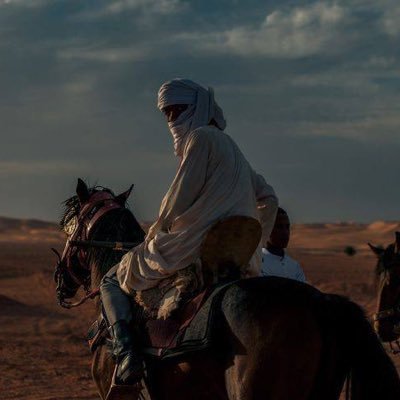 رايد أَشوفَك تَعال الليلة يَمي خَلي نِنجمع و ينزاح هَمك و هَمي