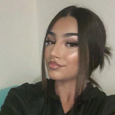 Sarah69220's profile picture. coucou mes petite merde. venez en privé je vous envoie mes magnifiques pied et d’autre chose.👅🦶 mym/ badgirl06