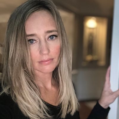 Lover of travel, books, animals, Mad Men, my family, food and the great outdoors. “Get busy living, or get busy dying” - The Shawshank Redemption