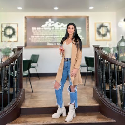 tanyafgray's profile picture. 