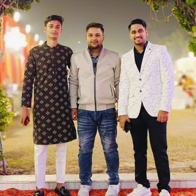 I am a student and my elder brother RAJAN Maurya ji is in politics. 🚩🚩