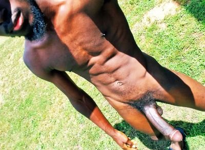 29M. Always horny and enjoying all our beautiful ladies
Come worship my 12'' BBC
DM for shoutout 🔥