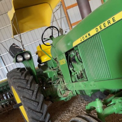 AWoodrum7's profile picture. Alexander Illinois farmer🌽🌽.