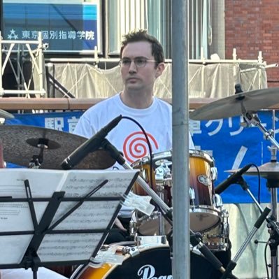 Musician in Tokyo. Enjoys banging on drums and tapping MPCs. Subsists on video games. @QCircleGroove