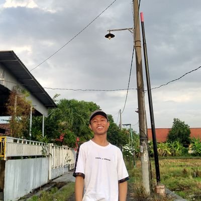 xxrfyn's profile picture. orang gila