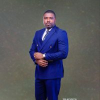 Uzor (@uzoradizua) 's Twitter Profile