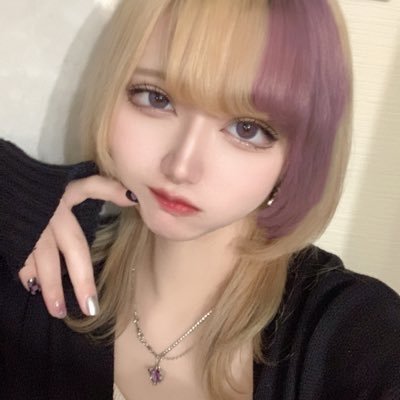 @LAFLAME_shisha にたまにいる紫煙をくゆらせるバチバチお姉さん💜🚬💭 / お店関係以外のDMやリプの返信はできない可能性あり