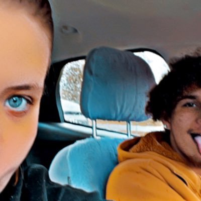 sexymomma42016's profile picture. Message us for cheap content