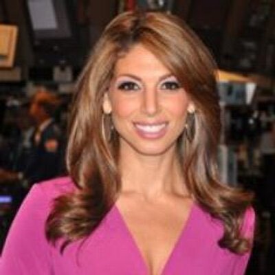 Anchor @SchwabNetwork (Past: FOXBusiness, Bloomberg, CNBC) @AmericanU NCAA Div. I Women's Soccer https://t.co/UMTIq7hjJf Disc: https://t.co/yLJO2pny7W