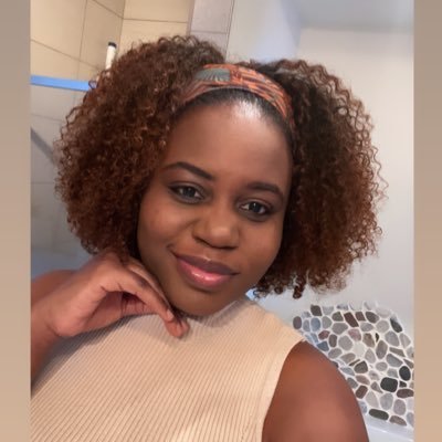 Soeurberth's profile picture. La fille du ROI 😬 #DaddysGirl 👨‍👧😍