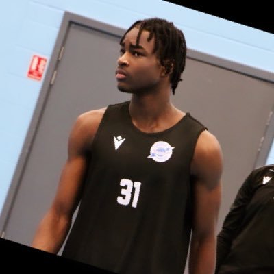 17 years old , 6ft3 ( 1m92 ), power forward playing for Bedford thunder CBL and NBL Average: 8-15 PPG for  10-15mins