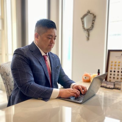 【YouTubeドキュメンタリーで人生変え続けている30歳】 SNS総フォロワー数75万人超え経営者の動画編集ディレクター/YouTube総登録者数450万人インフルエンサー達で行われた巨大プロジェクトの動画制作/YouTubeドキュメンタリーで170万再生超え【動画編集者💻・撮影者募集中📷】