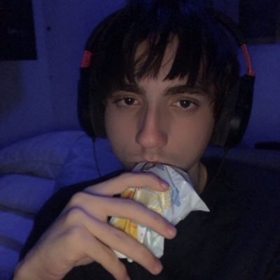 Constantemente hablo conmigo mismo en mi mente
Jul1