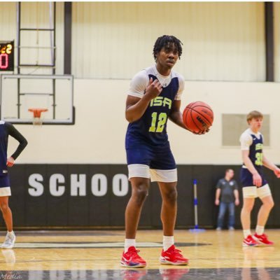 @franklinpierceuniversity Combo Gaurd/ 6’3/ 190 lbs/ PG/ 3.3 GPA/ C/O 2024/ zwatson052@gmail.com/973 9147259 / IG @zzzwatson