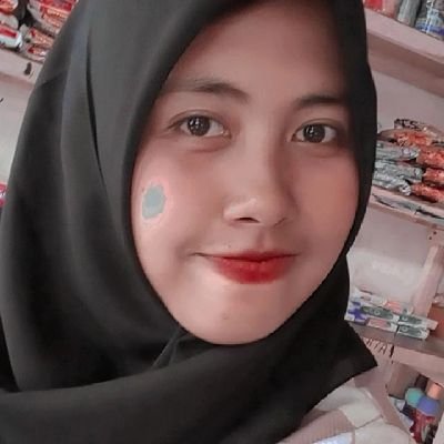 YuliNurani55201's profile picture. 