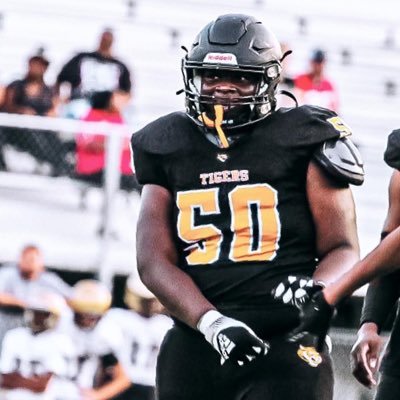 Dual-Sport Athlete| Alcovy High School | Football #50/#71 | ~ Height 6’1 |282 lb| Positions OG/DT| C/O 2027 🎓 3.5 GPA| Contact me at,jevontaejones556@gmail.com