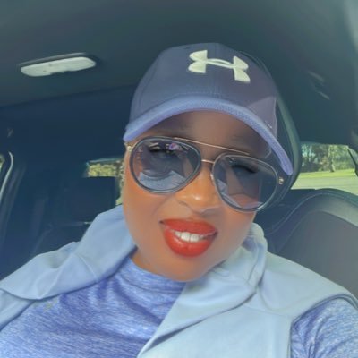 ComforterMakazi's profile picture. 