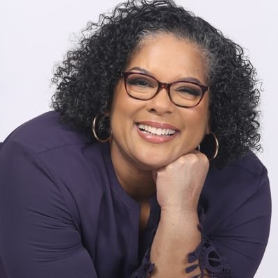 Award-Winning Audiobook Narrator🎙|
Voice Actor | Author ✍️🏽 of
A Single Mom's Guide to Raising Black (Gentle)Men 📖📚
Love💖 Light💫 Peace ☮️ Authenticity💯