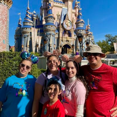 dorindareyna's profile picture. 