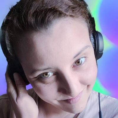 Roxanae81903563's profile picture. Hola soy productora de música electrónica , bailo dabke, también danzas árabes, me gusta pintar y pensar , amo a los animales en especial gatos y perros