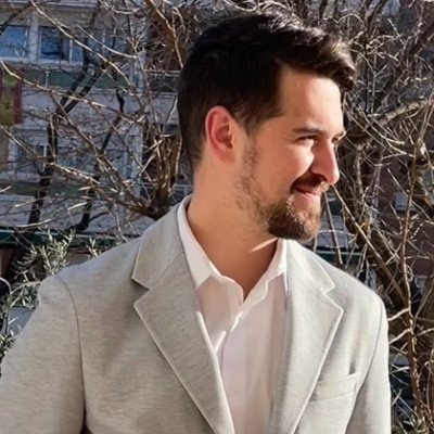 Rafaelhdezf3's profile picture. Millennial nerd | Emotionally attached to Azure | Living the SysAdmin life | Swift & iOS Development  | Bachelor of Law | New Tech Lawyer | 日本 ♥️ 中国