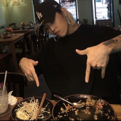 ch2kex's profile picture. want to invite you to dance