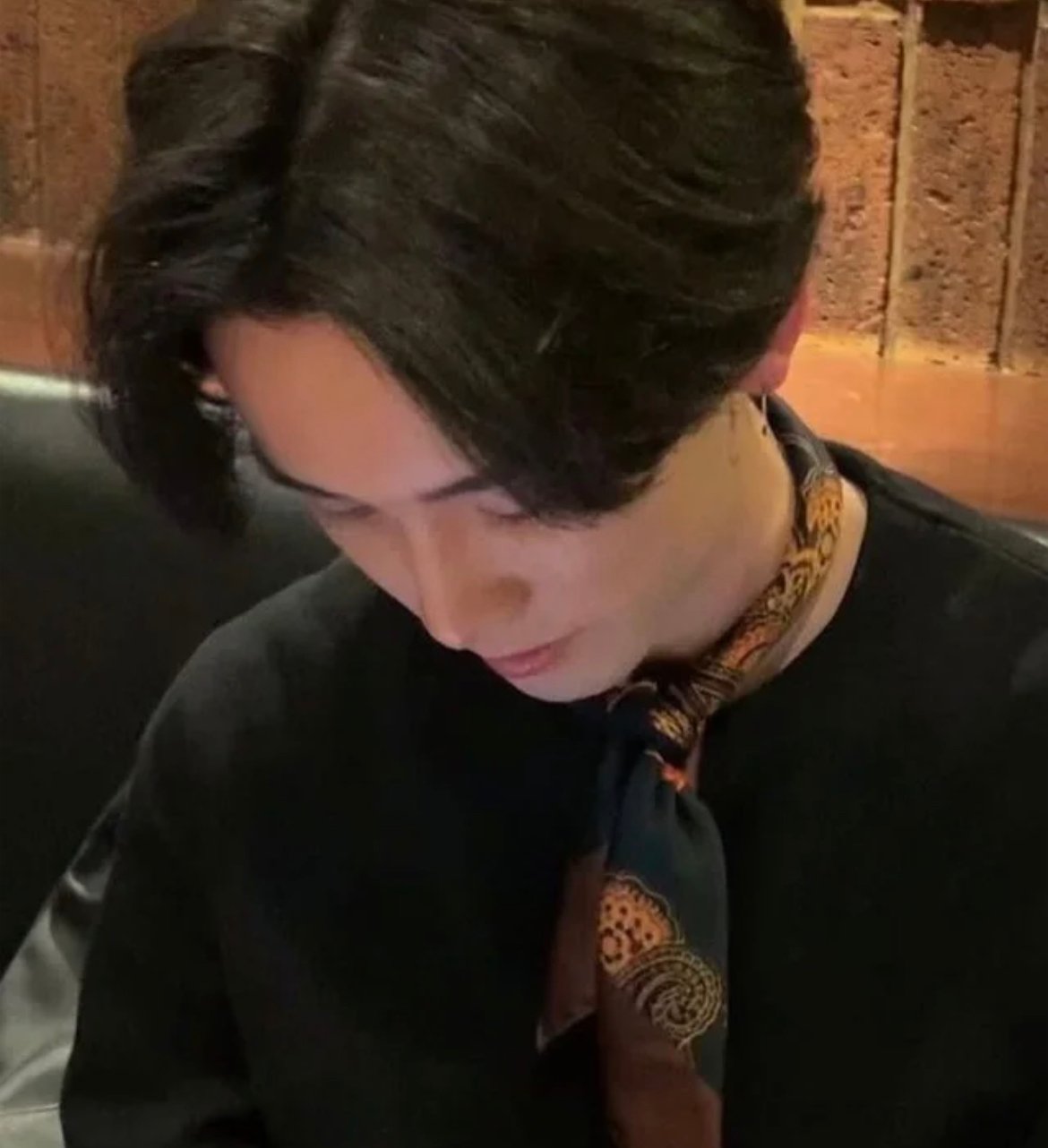 kkpvf54469737's profile picture. 安月給の飲食店員→ChatGPTを使って月60万超えました/33歳/AI大学まじでやばいです👇