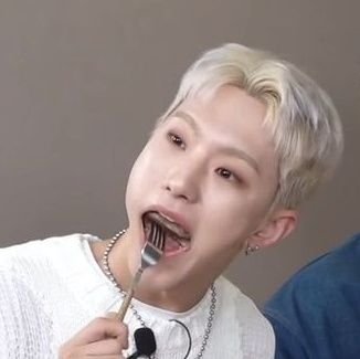 hochingini's profile picture. good girl take the hoshi pills three times a day